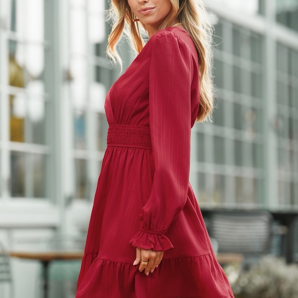Red surplus long sleeve ruffle cuff midi dress - Picture 4 of 10